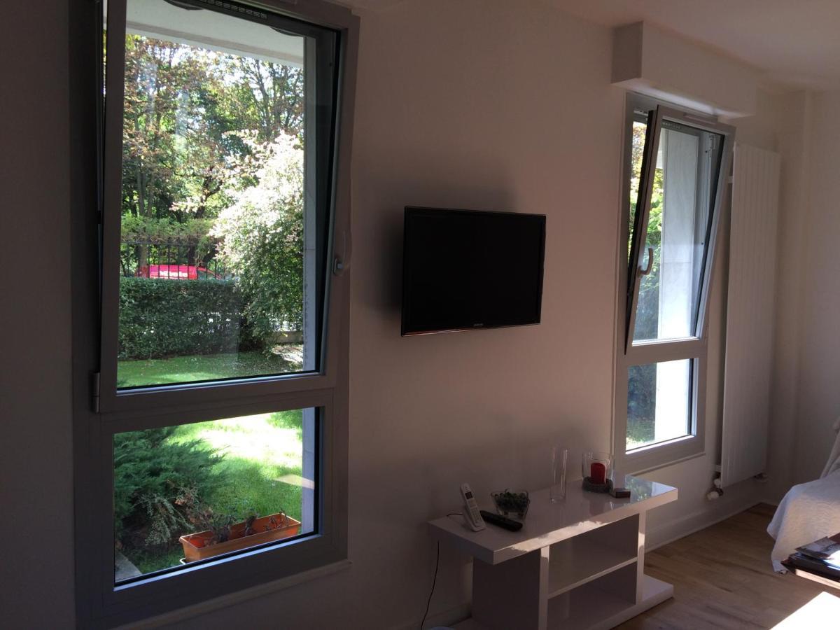 Trés Beau Studio  Neuilly-sur-Seine Exterior foto